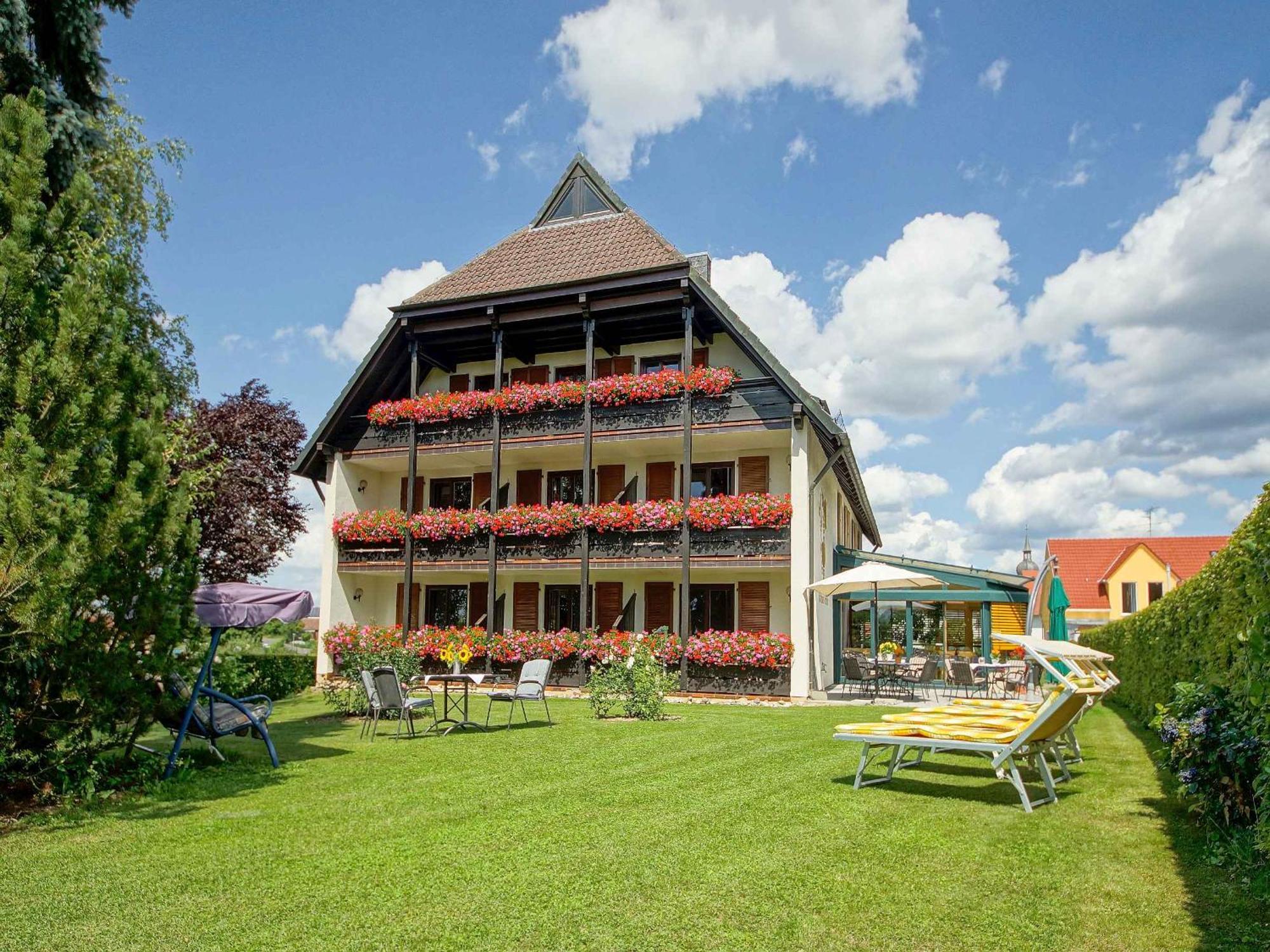 Hotel Stegner Roedelsee Exterior photo